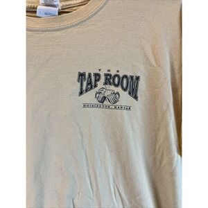 The Tap Room Bar & Grill Hoisington, Kansas TShirt Mens Large Vintage Excellent